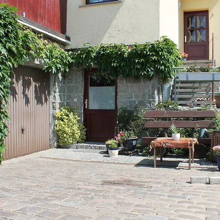 Apartmán Cozy With Garden In Near The Sea *